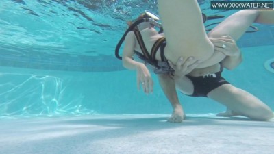 Steamy Poolside Bang with Hot Manga Babe!
