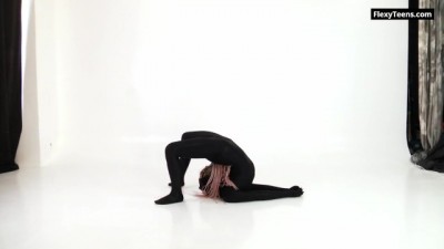 Sexy Gymnast in Latex: Naughty Moves and Braids