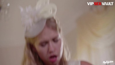 Raw Passionate Fuck with Sexy Blonde Bombshell