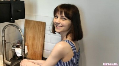 Steamy Kitchen Fuckfest with a Horny Amateur Babe