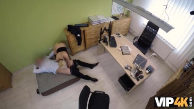 Steamy MILF Office Affair: Secret Pussy Play with the Lender