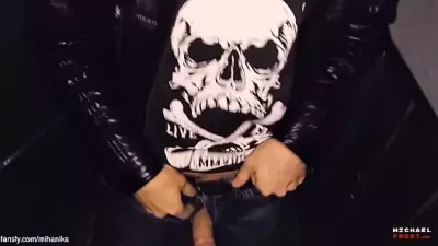 Public Fuck Adventure: Walking with Cum in Panties