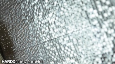 Pounding Big Cock: Wet & Wild Squirting Orgy!