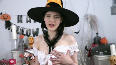 Hot Halloween Encounter: Sexy Witch Gets Her Kicks