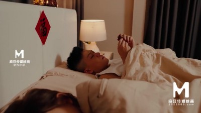 Steamy New Year's Eve Family Reunion: Naughty Fun with Stepmom and Sister-in-Law