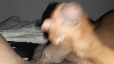 Intensa Masturbación con Gemidos de Placer