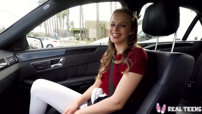 Real Teens - petite teen Jillian JanStepson car flashing (+18)