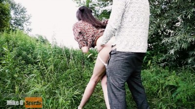 Tall Girl Fucked in the Park. Blowjob from a Tall Lady. Tall Girl and Short Guy Sex