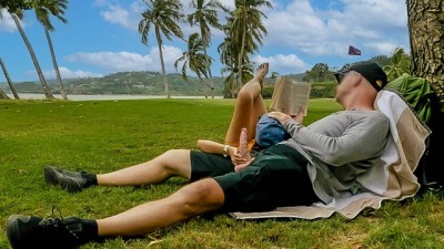 Public Beach Handjob Fun.