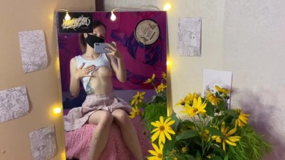 I like to jump on a guy's dick in front of a mirror