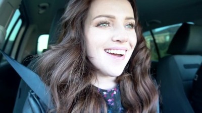 A girl gave a blowjob to a guy