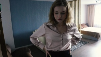 Realtor squealed on her client's dick