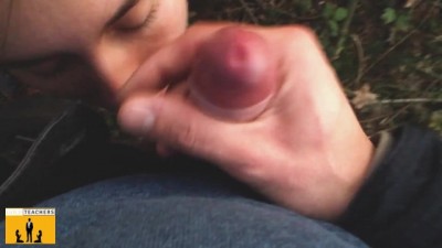 Russian girl made a blowjob in German park