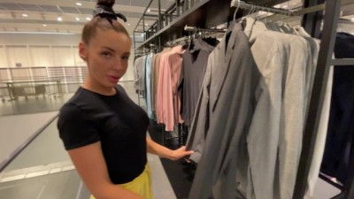 Sales Assistant sucked