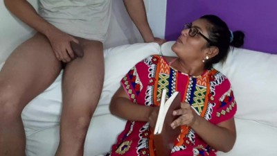 I surprise my stepmother and put my cock