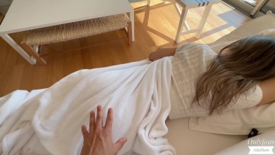 I woke up my stepsister with my dick and I came in her ass