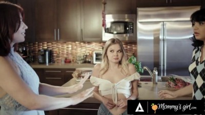 Horny Milf Finger-Fucks Naughty Teen in Front of Stepsister (+18)