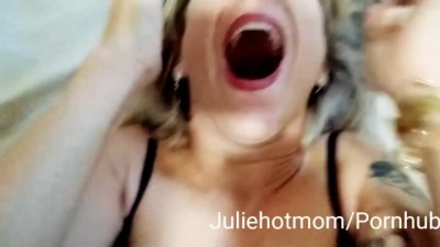 Steamy Photoshoot Turns Into Stepmom Creampie Adventure